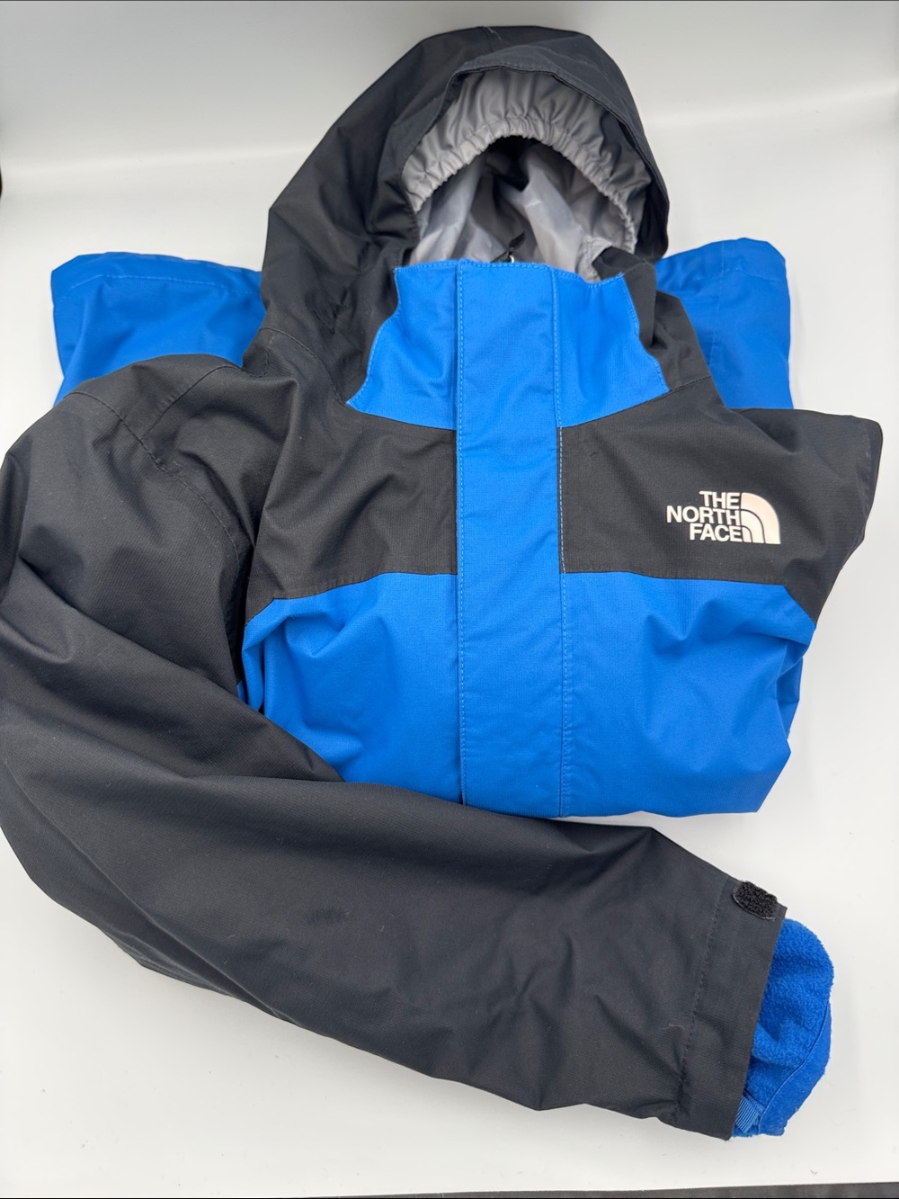 The North Face Kids Blue and Black Hooded Jacket Fleece size 7-8 small